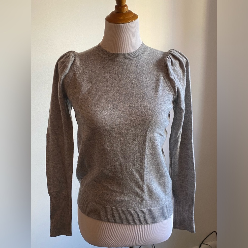 Aqua by Bloomingdales Grey Cashmere Sweater - Size Small